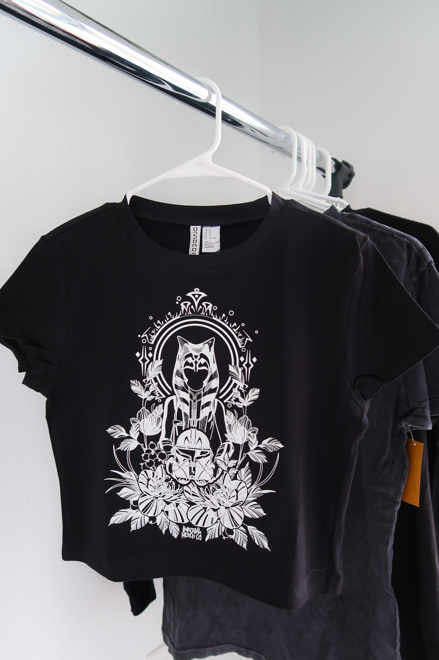 Friends Floral Cropped Tee